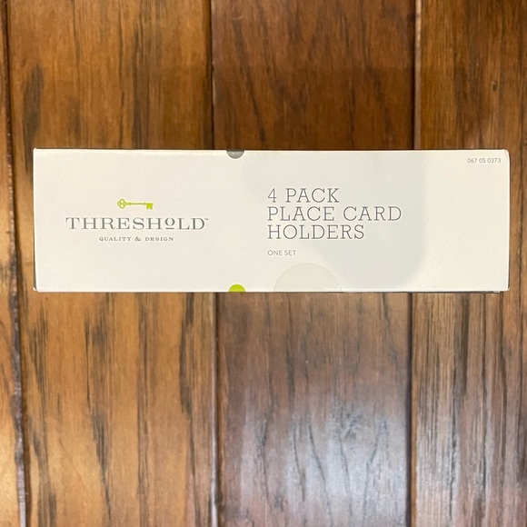 Threshold Set of 4 Snowflake Place Card Holders - Picture 5 of 5